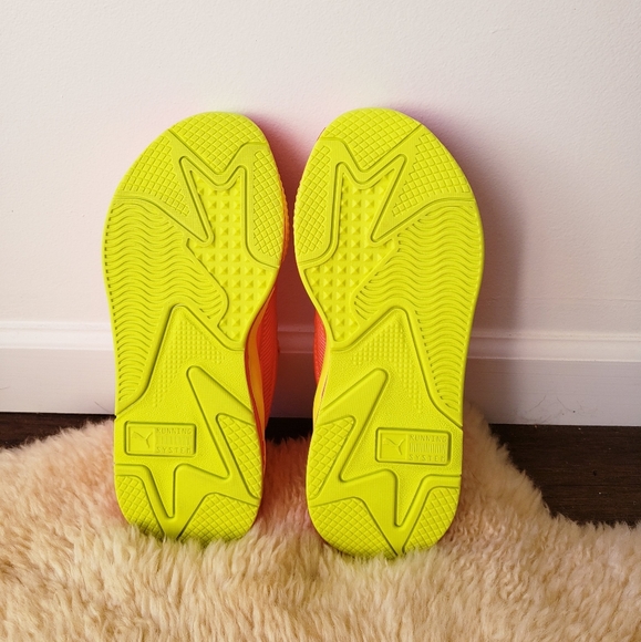 NWOB Puma RS-X Soft Case in Pink & Yellow Alert - Picture 4 of 5